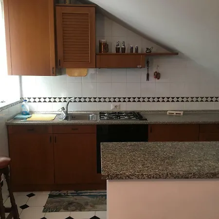 Semesterbostad Attic With Beautiful Sea View *